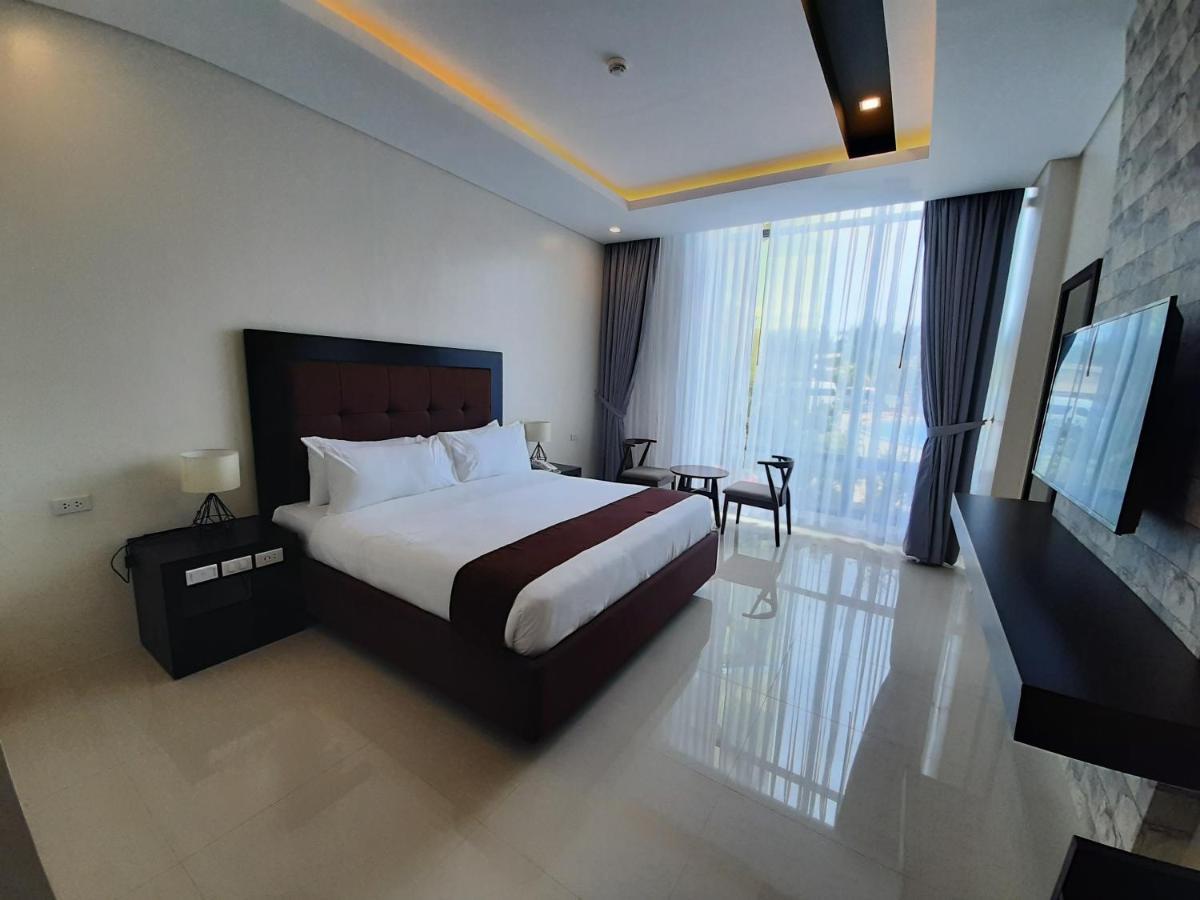 Winrich Hotel Lapu-Lapu City Exterior photo