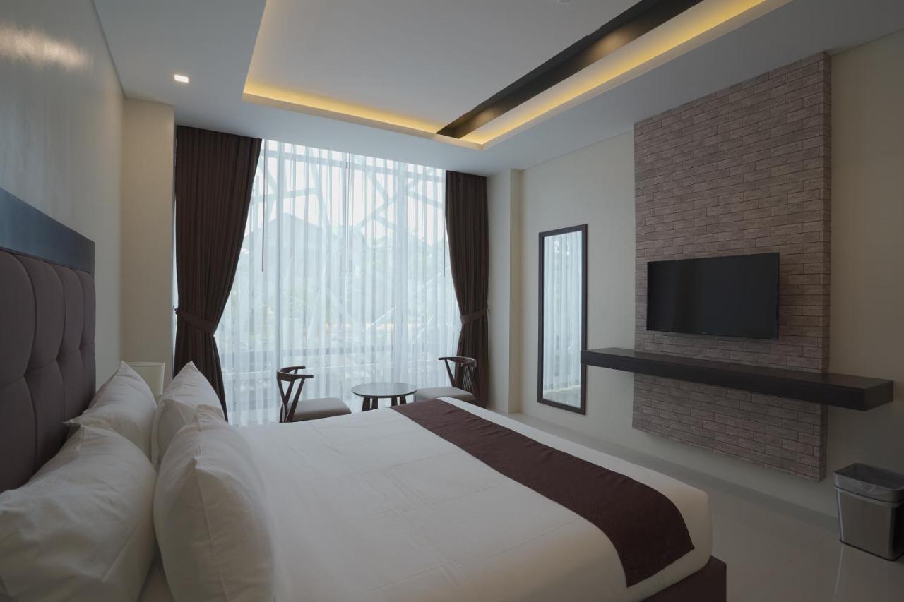 Winrich Hotel Lapu-Lapu City Exterior photo