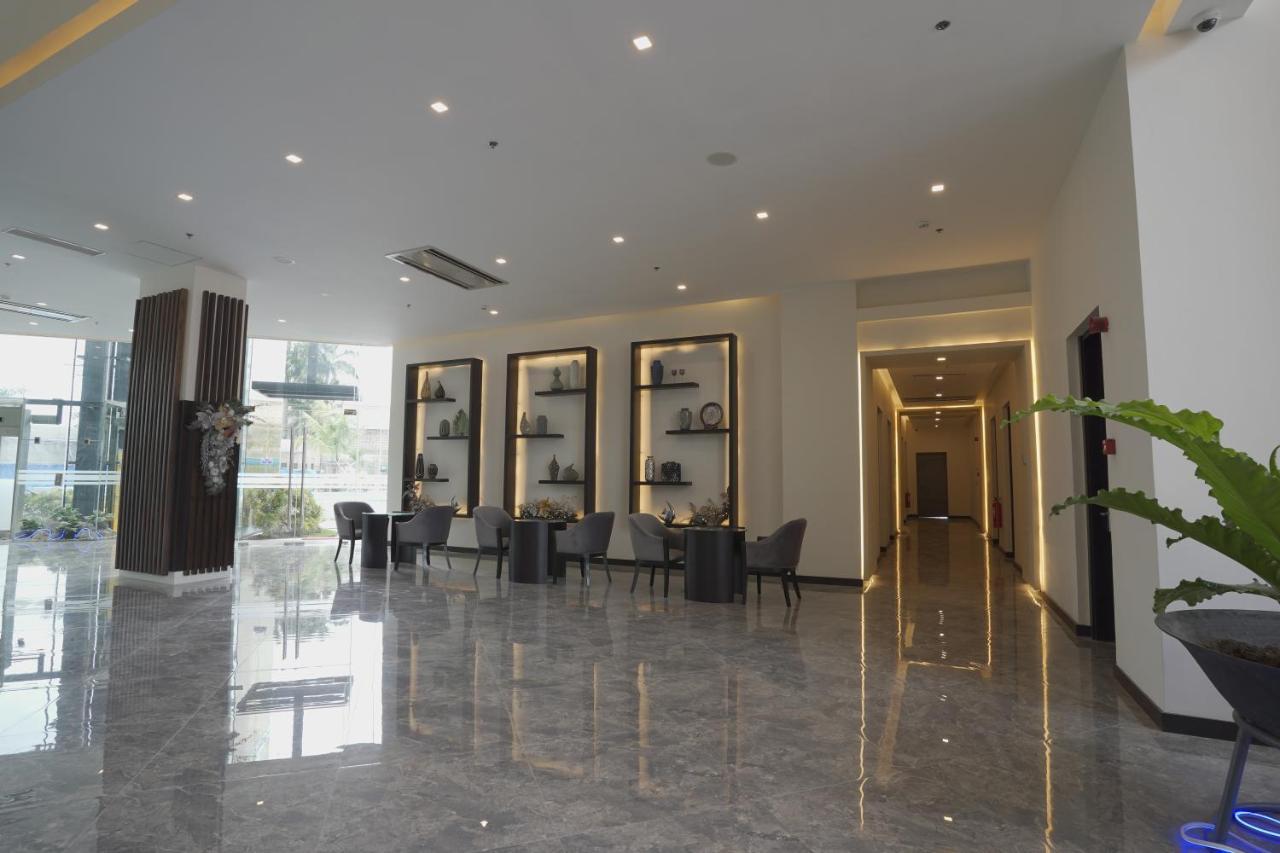 Winrich Hotel Lapu-Lapu City Exterior photo